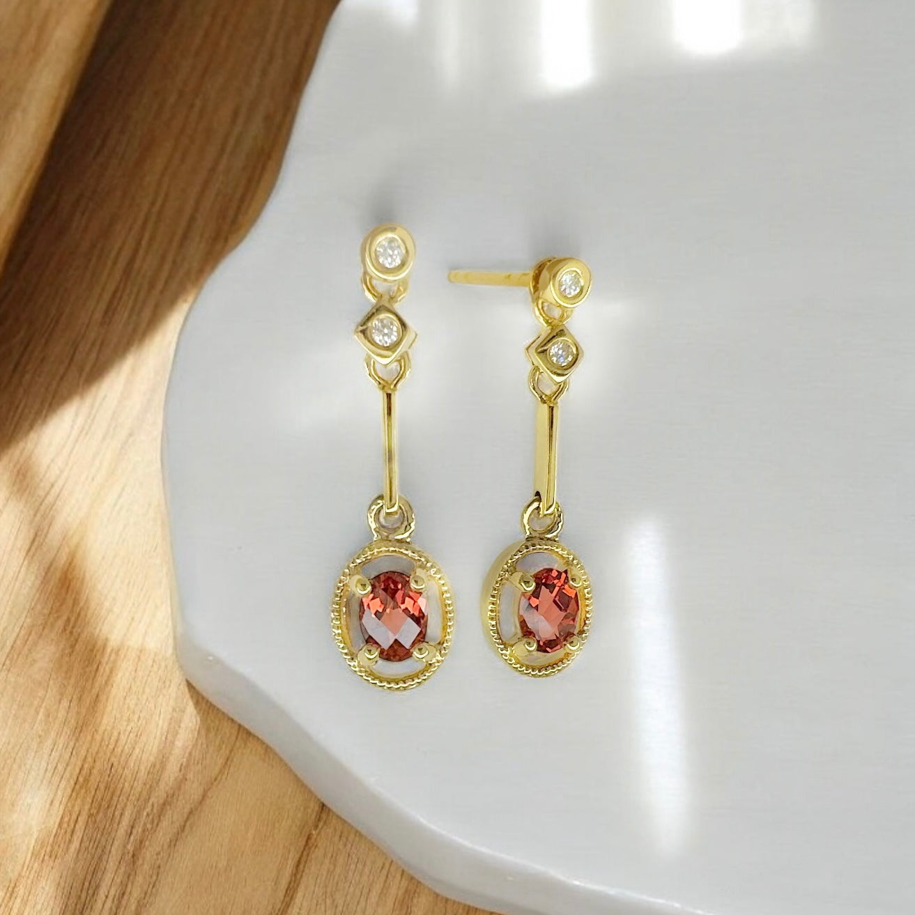 Garnet and Diamonds earrings