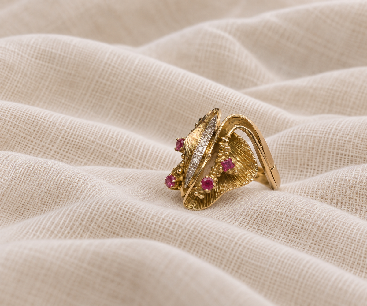 18K Ruby and Diamond Floral Fashion Ring