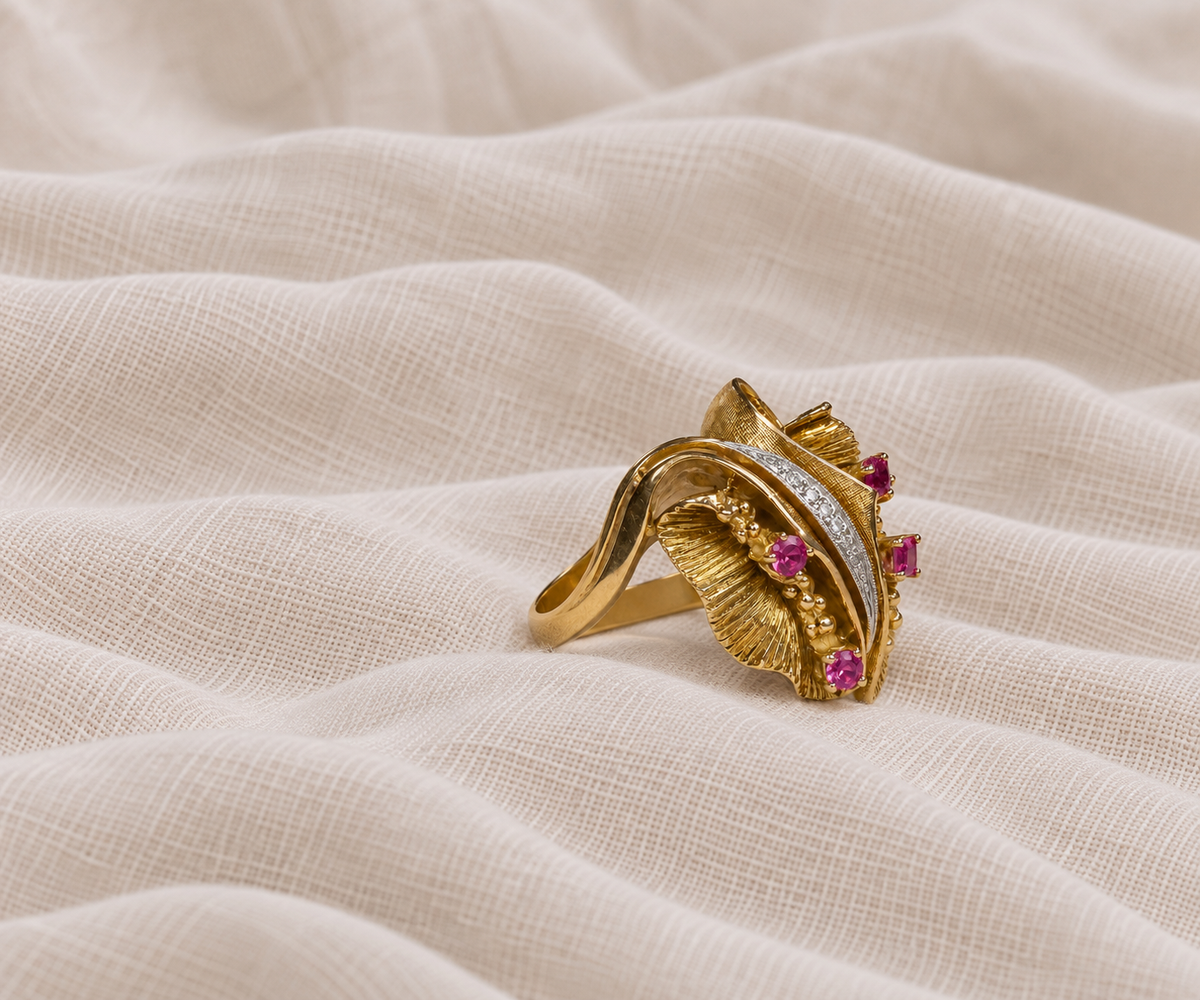 18K Ruby and Diamond Floral Fashion Ring