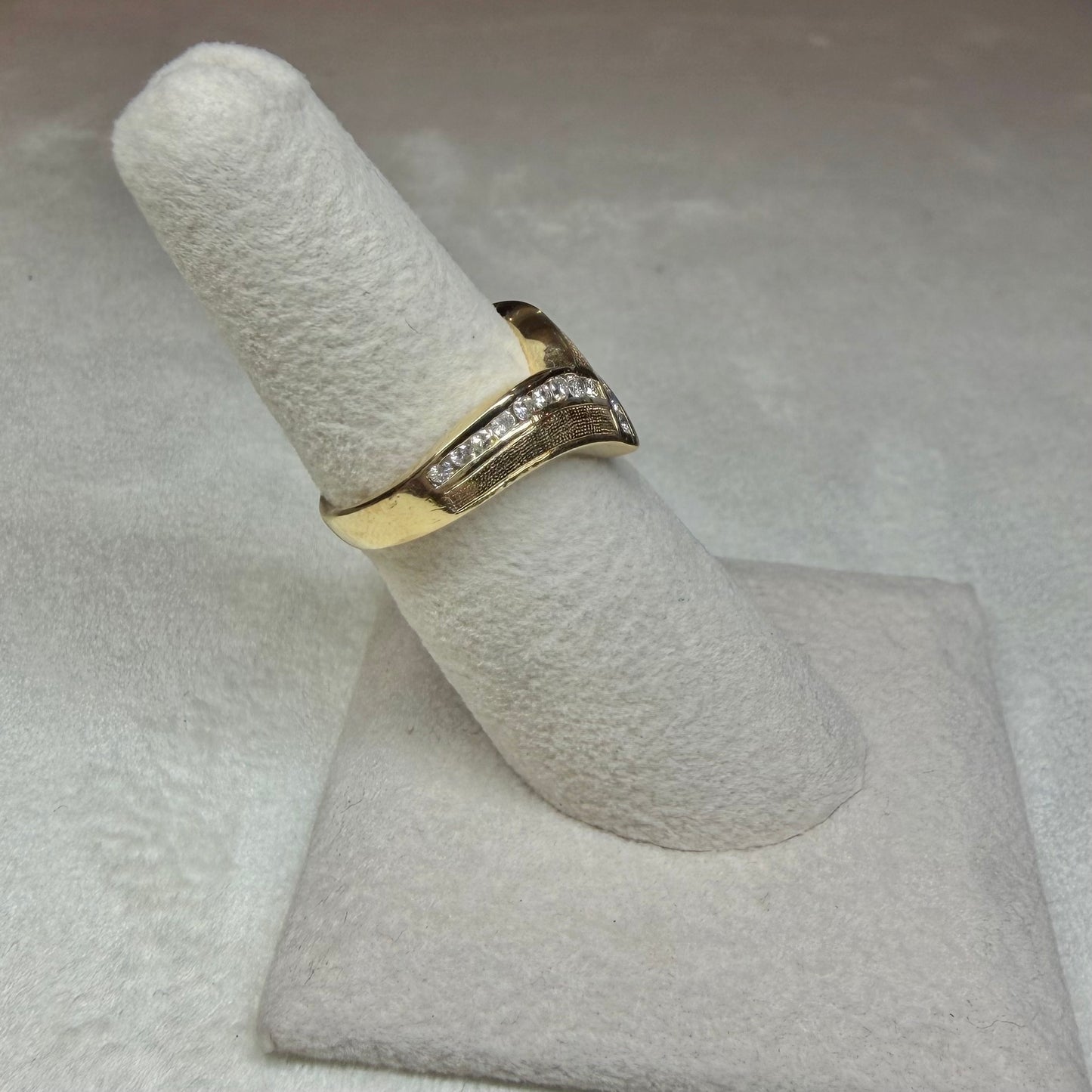 14K Chevron Florentine Ring